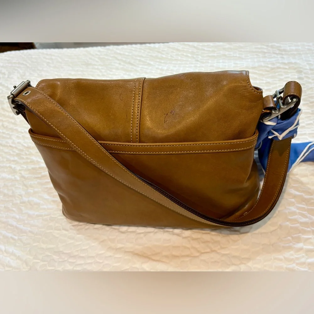COACH Hampton Leather Flap VTG Shoulder Crossbody Bag EUC + 100% Silk Scarf 💙👜